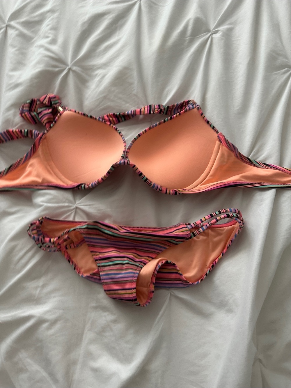 Victoria’s Secret The Hottie Bikini Set 34D/ Small Bottoms - Picture 3 of 4